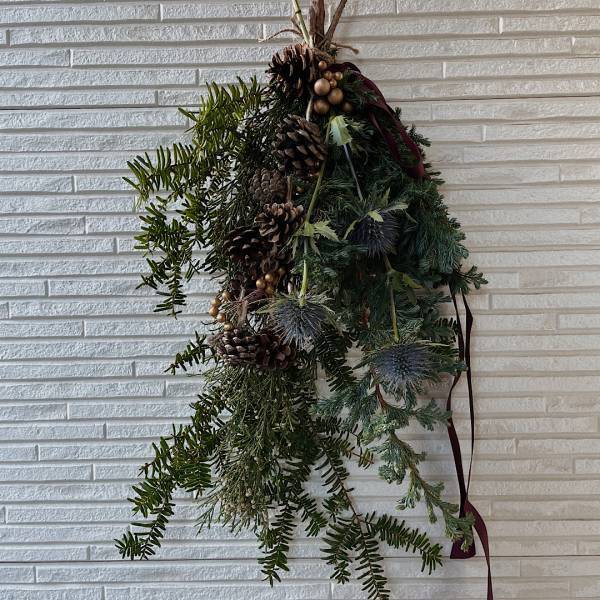 簡単！手作りクリスマススワッグで子供の五感を刺激！一緒に季節の手仕事 | HugMug