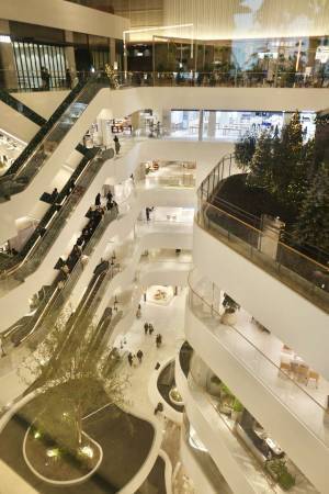 「母のご褒美時間で韓国へ」武智志穂の沖縄でのんびり双子育児 Vol.40 | HugMug