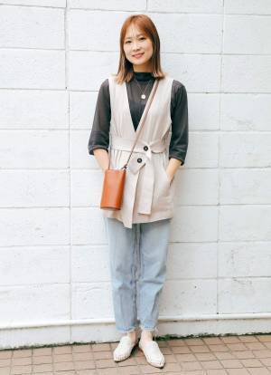 旬なベストを使ったママコーデ♡ デニムを合わせれば公園だって行けちゃう！ | HugMug