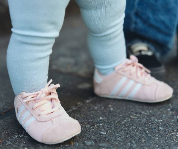 海外子ども服の着こなし術は！？ピンク×ブルーをリンクしたおしゃれ親子♡ | HugMug