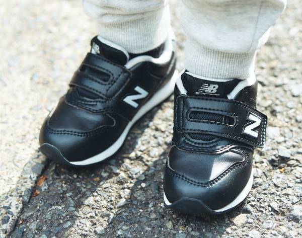 『ZARAキッズ』でつくる姉弟コーデ♡ カラフルアイテムでハッピーに！ | HugMug