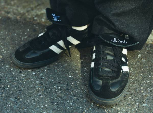 ママもパパもキッズもみんな履いている！ ＜adidas＞スニーカーSNAP 6選 | HugMug