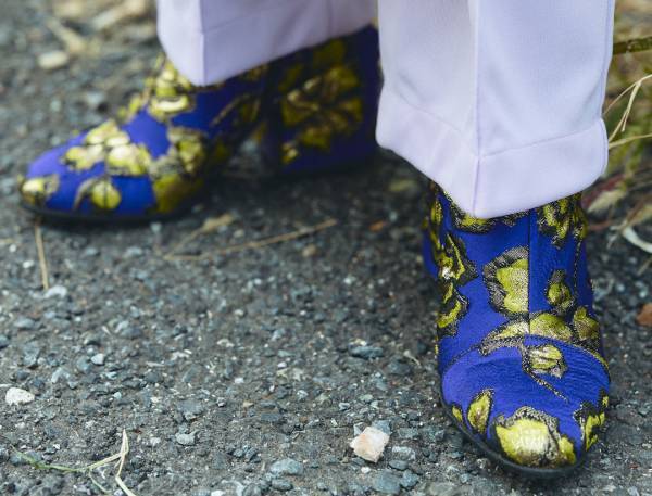 ヴィンテージパンツでおしゃれを格上げ！赤×青で目を引く親子コーデに♡ | HugMug