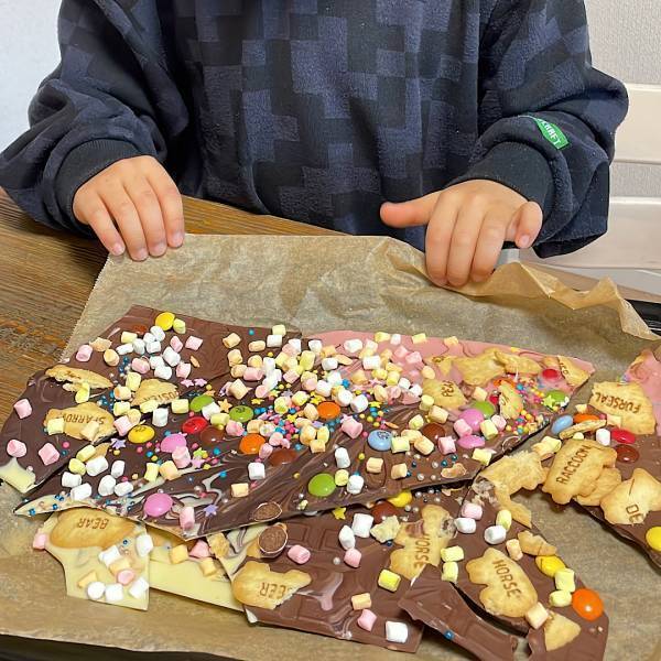 手作りバレンタイン！子供とおしゃれに簡単チョコレートバーク作り | HugMug