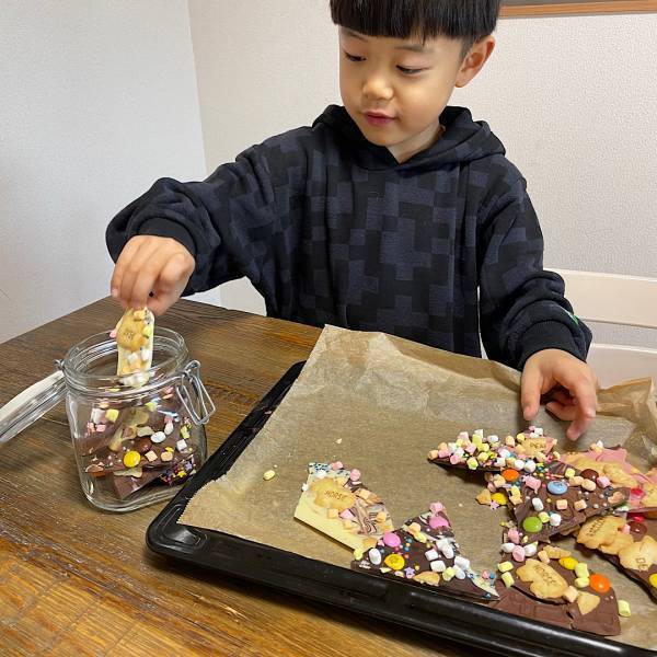 手作りバレンタイン！子供とおしゃれに簡単チョコレートバーク作り | HugMug