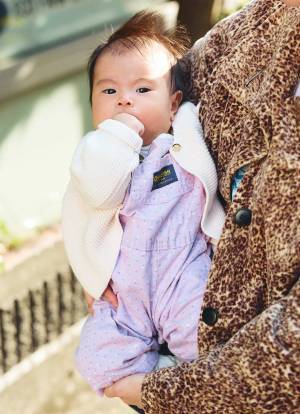 おしゃれママのミニスカ着こなし術！ ヴィンテージMIXでヘルシーに | HugMug