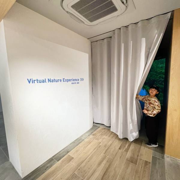 【入場無料】リニューアルした新宿御苑インフォメーションセンターが子連れに良いワケ | HugMug