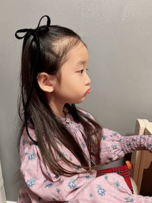 100均でも手に入るヘアアクセやリボンで簡単ヘアアレンジ | HugMug