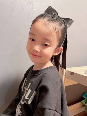 100均でも手に入るヘアアクセやリボンで簡単ヘアアレンジ | HugMug