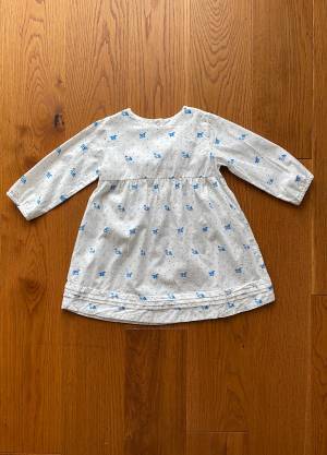 ワンピに小物合わせがおすすめ！【1歳女の子】入園式コーデ☺︎ | HugMug