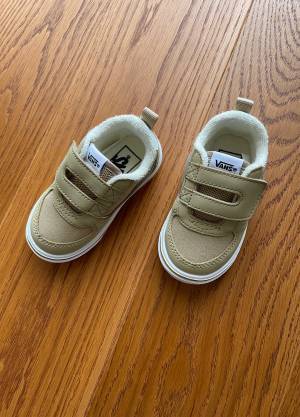 ワンピに小物合わせがおすすめ！【1歳女の子】入園式コーデ☺︎ | HugMug