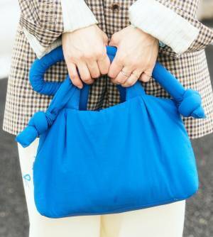 古着MIXのおしゃれファミリー！ 個性派アイテムはベーシックカラーで上手に着こなし♪ | HugMug