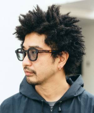 古着MIXのおしゃれファミリー！ 個性派アイテムはベーシックカラーで上手に着こなし♪ | HugMug