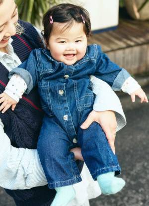 古着を使ったベビーコーデがめちゃかわ♡ 家族で春色MIXコーデ！ | HugMug