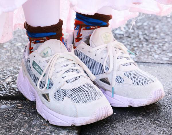 プチプラMIXの春コーデ♡ ピンクや花柄で思いっきりガーリーに！ | HugMug