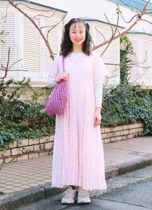 プチプラMIXの春コーデ♡ ピンクや花柄で思いっきりガーリーに！ | HugMug