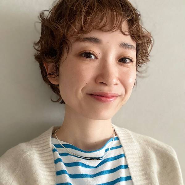 【アラフォー必見】今っぽいけど似合う！おすすめナチュラルメイクはこれ！ | HugMug