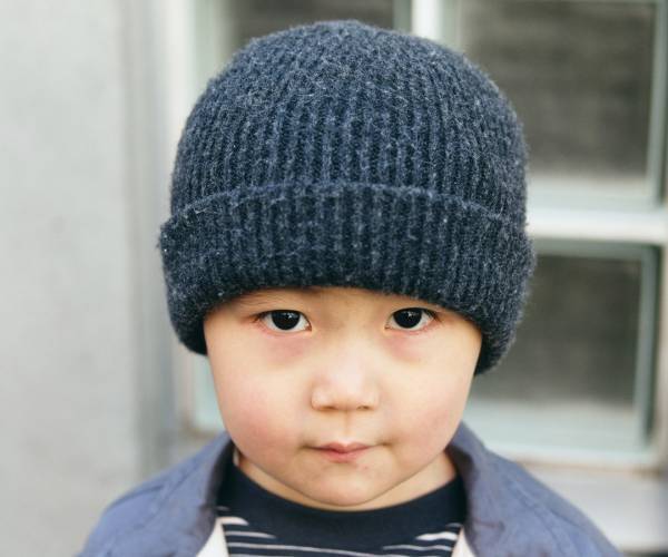 『ZARA』の刺しゅうジャケットがめちゃかわ♡ ブルー×グレーでつくる親子コーデ | HugMug