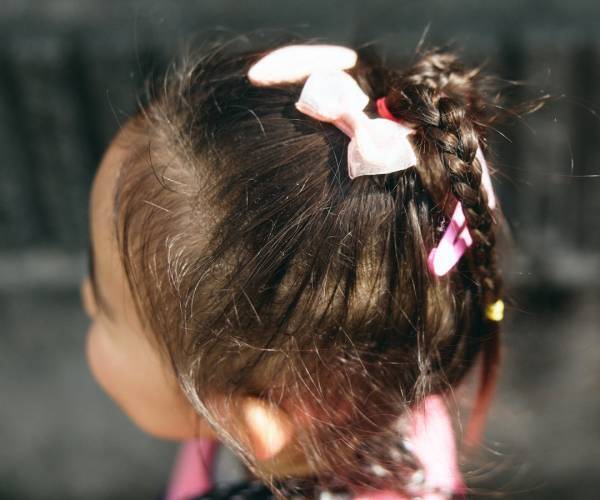 『ZARAキッズ』を使ったコーデが可愛い！おしゃれファミリーの最旬春色コーデ♡ | HugMug