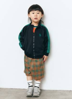 『MARKEY'S』でつくるキッズコーデがめちゃかわ♡ 親子でチェック柄をリンク！ | HugMug