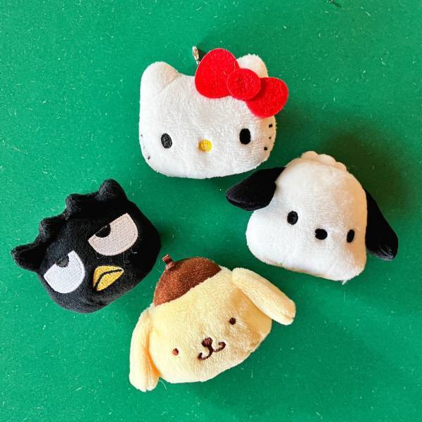 【キティちゃん50周年‼️】100均のサンリオグッズが超充実でマニア歓喜！！ | HugMug