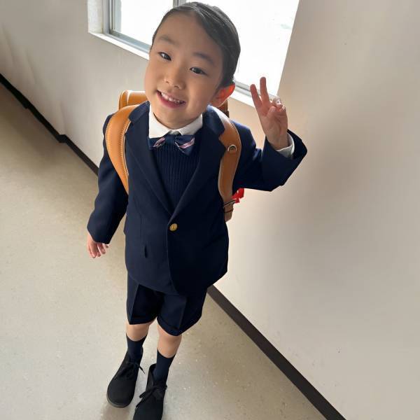 おしゃれキッズの入学式コーデを拝見！【セレモニーSNAP8選】 | HugMug
