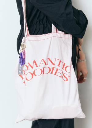 ママのハンドメイドアイテムが可愛すぎ！ 動きやすさ重視の公園コーデ♪ | HugMug