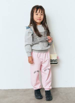 ママのハンドメイドアイテムが可愛すぎ！ 動きやすさ重視の公園コーデ♪ | HugMug