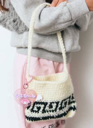 ママのハンドメイドアイテムが可愛すぎ！ 動きやすさ重視の公園コーデ♪ | HugMug