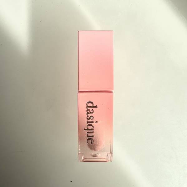 【2024年春】30代におすすめ！買ってよかった春コスメ3選 | HugMug