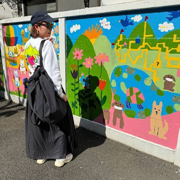 使いやすさ抜群！話題の【UNIQLO U】の優秀ドローストリングバッグ2選 | HugMug