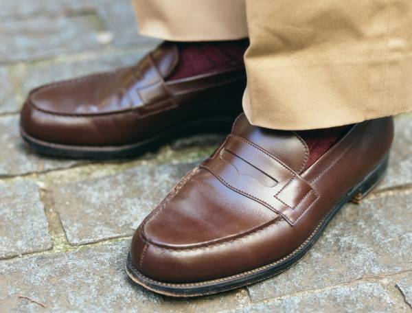 ベージュのグラデーションコーデがおしゃれすぎ！ 春ニットで気分アップ♪ | HugMug