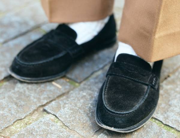 ベージュのグラデーションコーデがおしゃれすぎ！ 春ニットで気分アップ♪ | HugMug