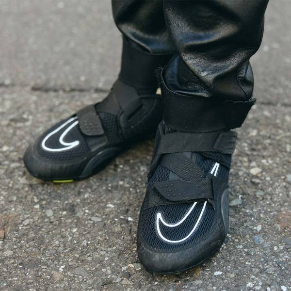 高感度ママの足元をキャッチ！【スニーカーSNAP 5選】 | HugMug