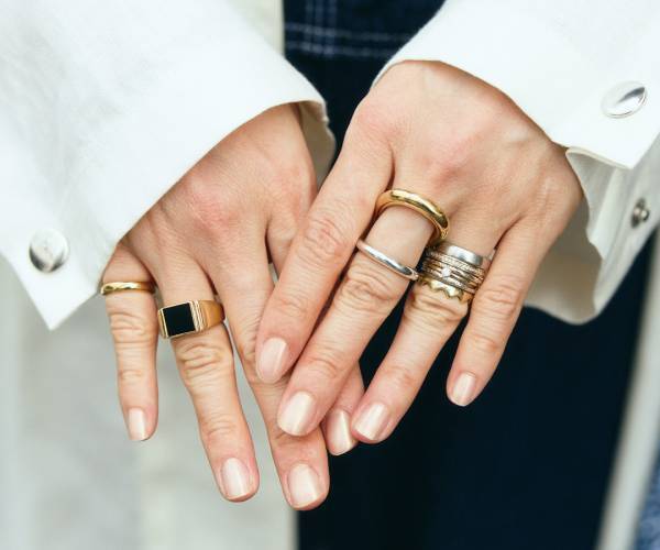 春こそ着たいホワイト×デニム♡ ママはオーバーオールを品よく着こなし！ | HugMug