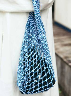 春こそ着たいホワイト×デニム♡ ママはオーバーオールを品よく着こなし！ | HugMug