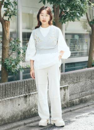 プチプラMIXのベビーコーデがおしゃれ！ ホワイトメインの春コーデ♪ | HugMug