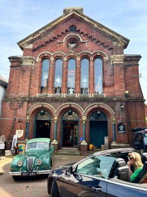 「アンティークの街 “Lewes” 日帰り旅」MEGの英国式・子育てレポートvol.76 | HugMug