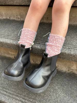 売り切れ続出！？大人気「MarinaKarna」のキッズソックスは履くだけでおしゃれ度アップ♪ | HugMug