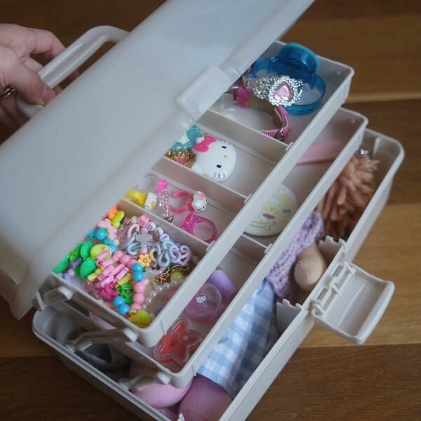 子どもの細かいおもちゃ収納に最適！【3COINS】大容量ツールボックス | HugMug
