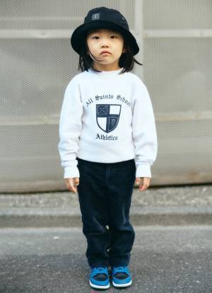 ヴィンテージMIXの兄妹コーデがめちゃかわ♡ 親子でスウェットをおしゃれに着こなし！ | HugMug