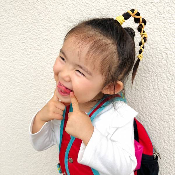 美容師ママ伝授！簡単可愛い！「一週間の登園ヘアアレンジ」でもう迷わない！ | HugMug