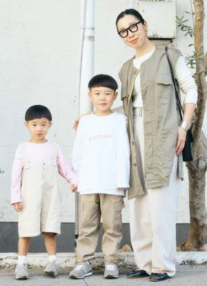 『GU』のキッズパンツが超優秀！ 淡カラーを使ったやさしげな春コーデ♪ | HugMug