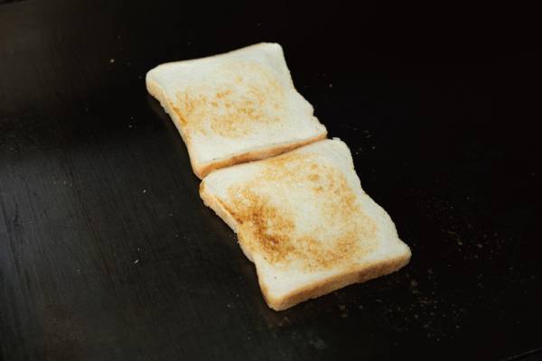 HugMugフレンズ・川さんファミリーの絶品ハンバーガーとカラーリンクコーデ | HugMug