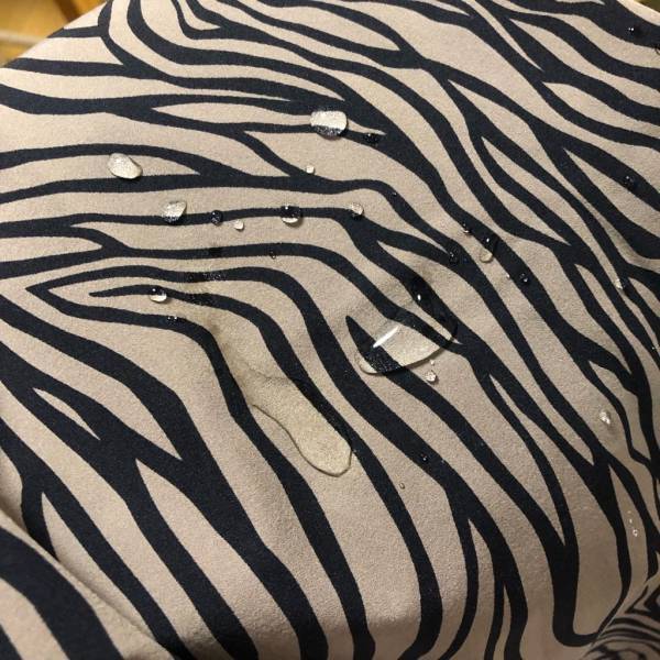 撥水機能付き！普段使いからアウトドアまで使い勝手抜群な「THOUSAND MILE×FREAK’S STORE」のサロペットワンピ | HugMug