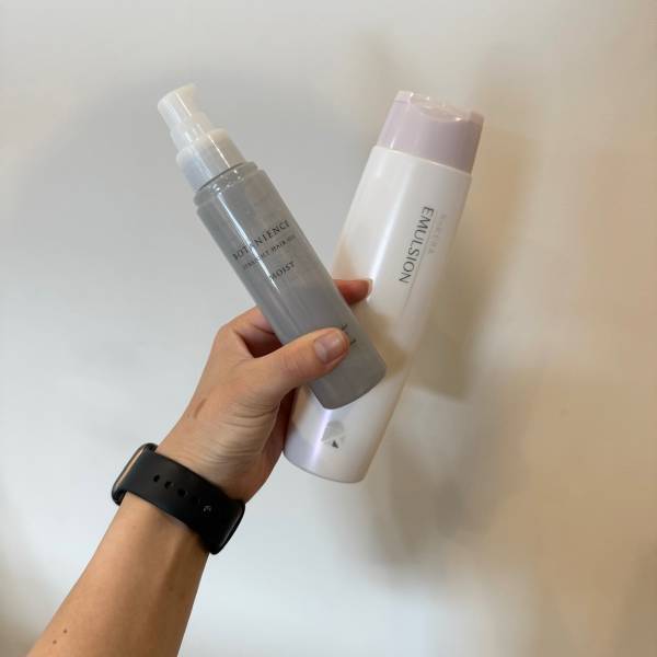 梅雨を乗り切る厳選ヘアケアアイテム！髪の広がりやうねり、ダメージなどにおすすめ | HugMug