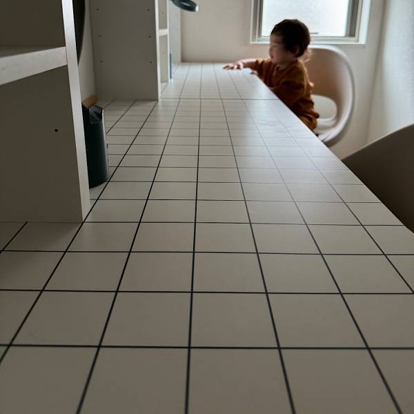 3万円以下で揃う⁈【IKEA】の学習机でワンランク上のkids roomに | HugMug