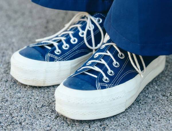 古着×プチプラの技ありコーデ必見！親子でブルーをシェア♪ | HugMug