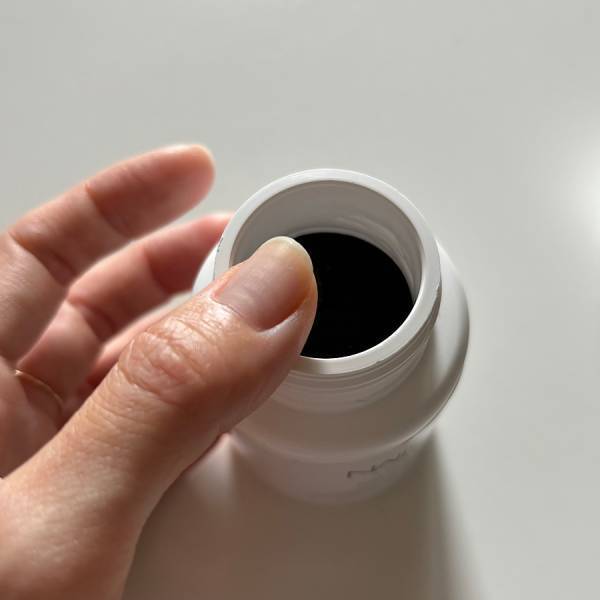 【ネイル時短アイテム】45秒で乾くトップコート＆指を入れて回すだけのリムーバーがすごい | HugMug