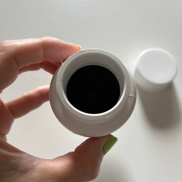 【ネイル時短アイテム】45秒で乾くトップコート＆指を入れて回すだけのリムーバーがすごい | HugMug